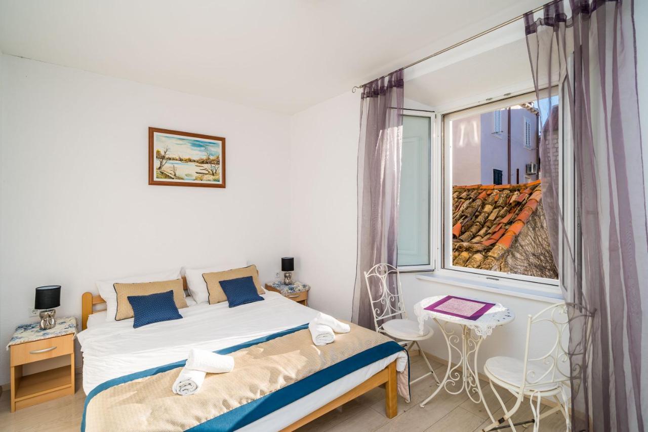 Deluxe Rooms With A Terrace View At Old City Gate Дубровник Экстерьер фото
