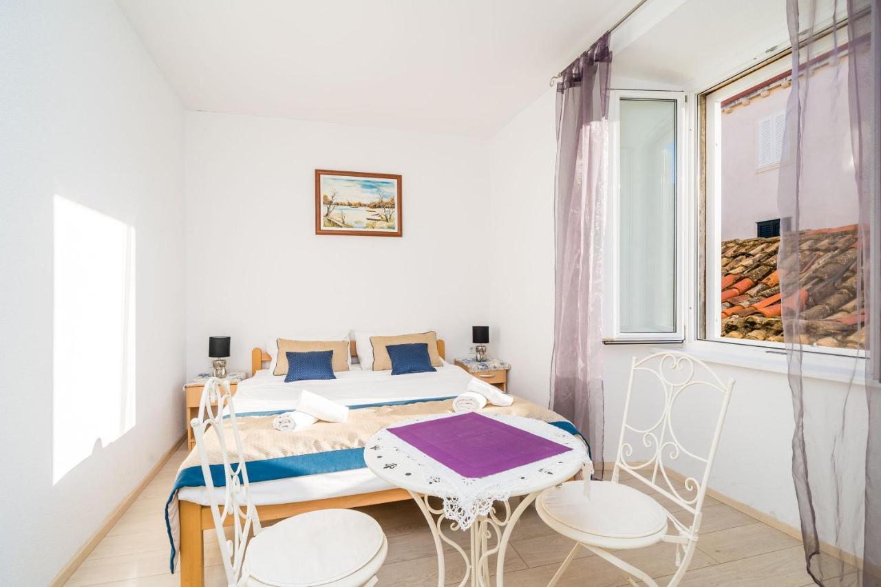 Deluxe Rooms With A Terrace View At Old City Gate Дубровник Экстерьер фото