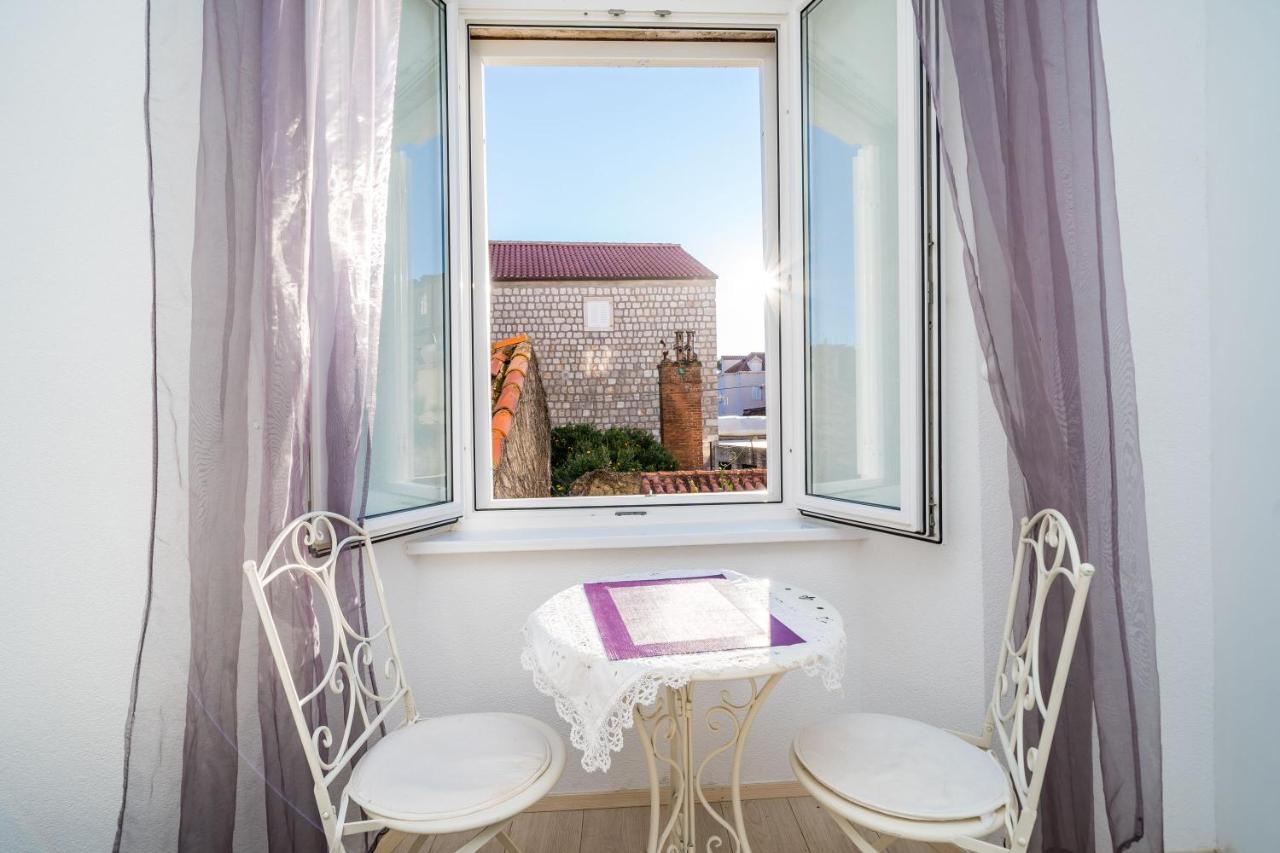 Deluxe Rooms With A Terrace View At Old City Gate Дубровник Экстерьер фото