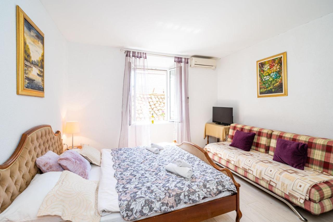 Deluxe Rooms With A Terrace View At Old City Gate Дубровник Экстерьер фото